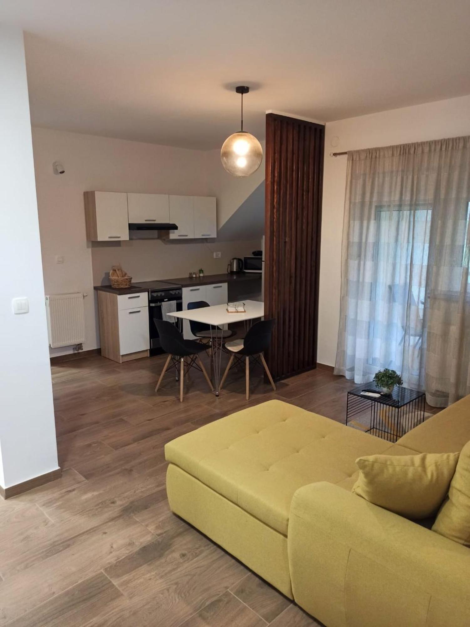 Apartmani Leptir Rakovica Exterior foto