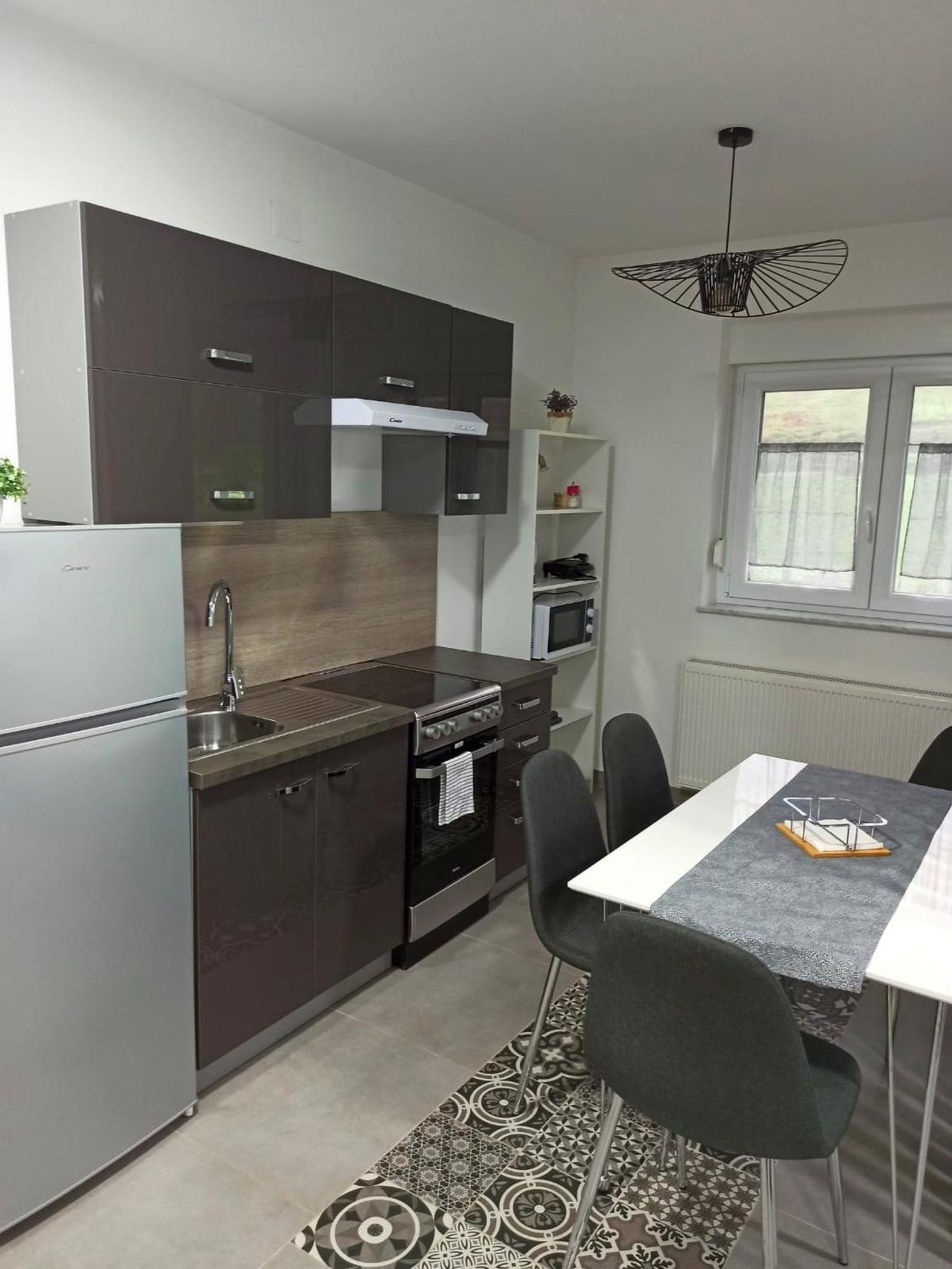 Apartmani Leptir Rakovica Exterior foto