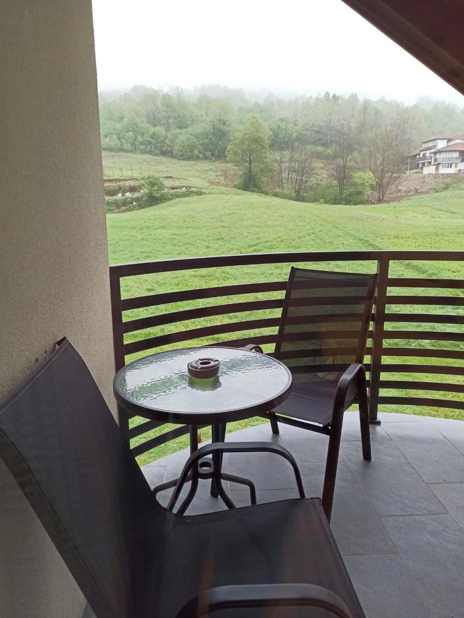 Apartmani Leptir Rakovica Exterior foto